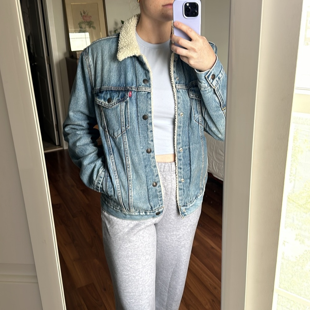 Men’s Sherpa Levi’s Denim Jacket